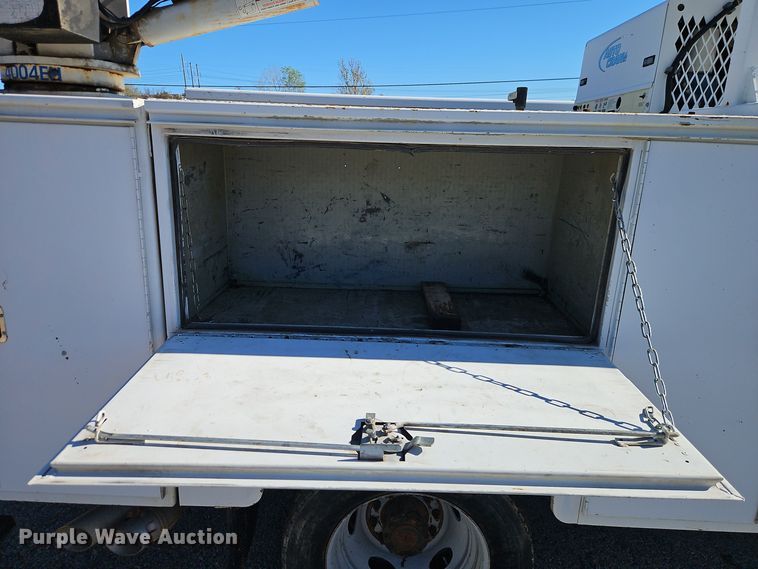 image for item DT7560 2008 Ford F450 Super Duty XL SuperCab utility / service truck