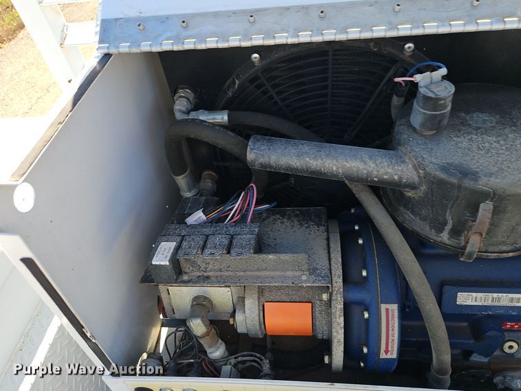 image for item DT7560 2008 Ford F450 Super Duty XL SuperCab utility / service truck