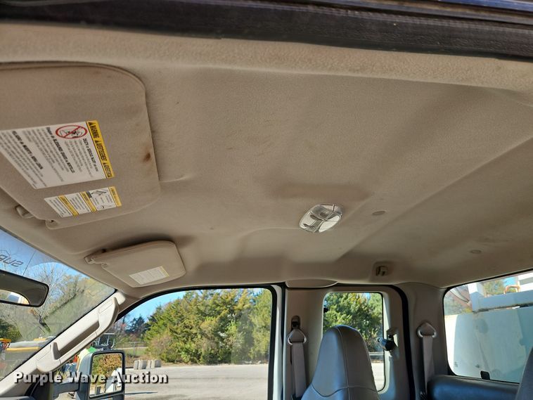 image for item DT7560 2008 Ford F450 Super Duty XL SuperCab utility / service truck