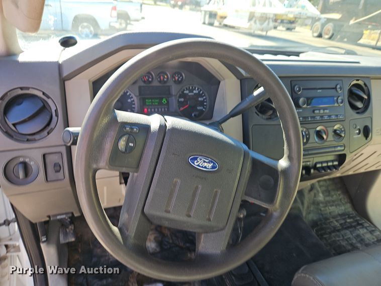 image for item DT7560 2008 Ford F450 Super Duty XL SuperCab utility / service truck