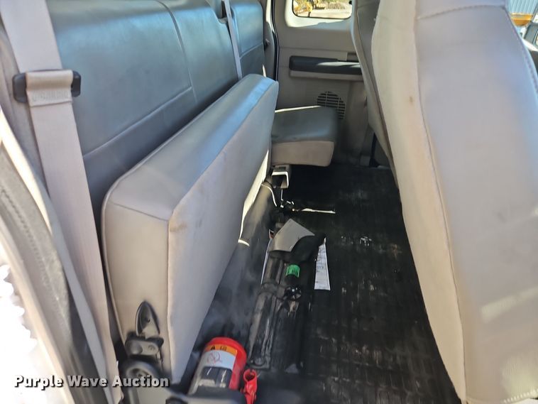 image for item DT7560 2008 Ford F450 Super Duty XL SuperCab utility / service truck