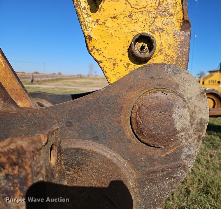 image for item DT7562 2007 Komatsu PC300LC-8 excavator