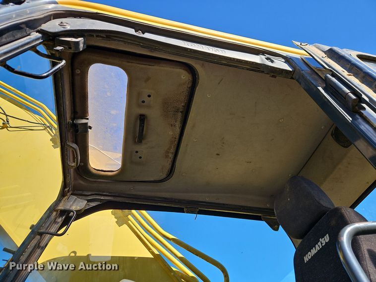 image for item DT7562 2007 Komatsu PC300LC-8 excavator