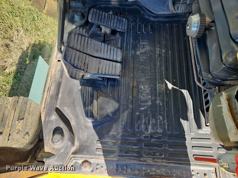 image for item DT7562 2007 Komatsu PC300LC-8 excavator