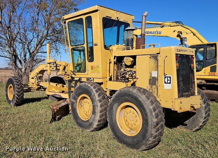 image for item DT7564 1985 Caterpillar 120G motor grader