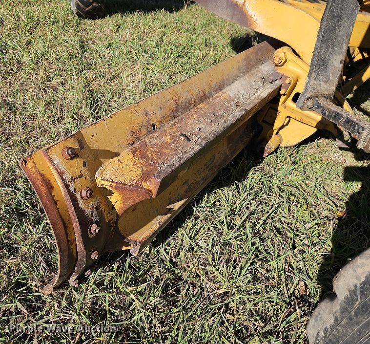 image for item DT7564 1985 Caterpillar 120G motor grader