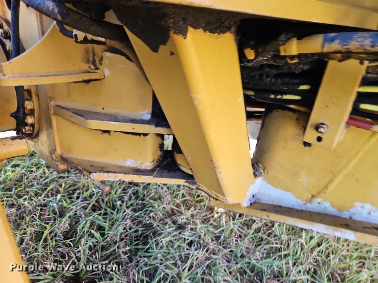 image for item DT7564 1985 Caterpillar 120G motor grader