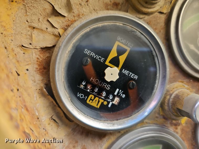 image for item DT7564 1985 Caterpillar 120G motor grader