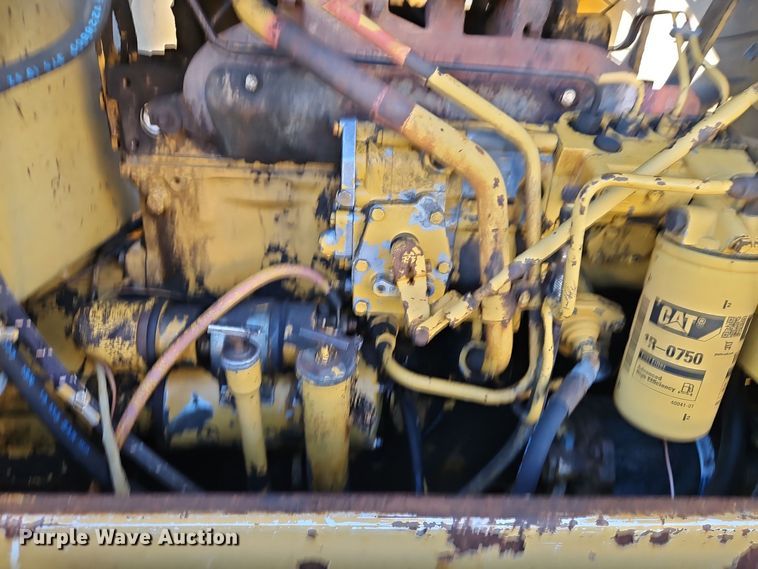 image for item DT7564 1985 Caterpillar 120G motor grader