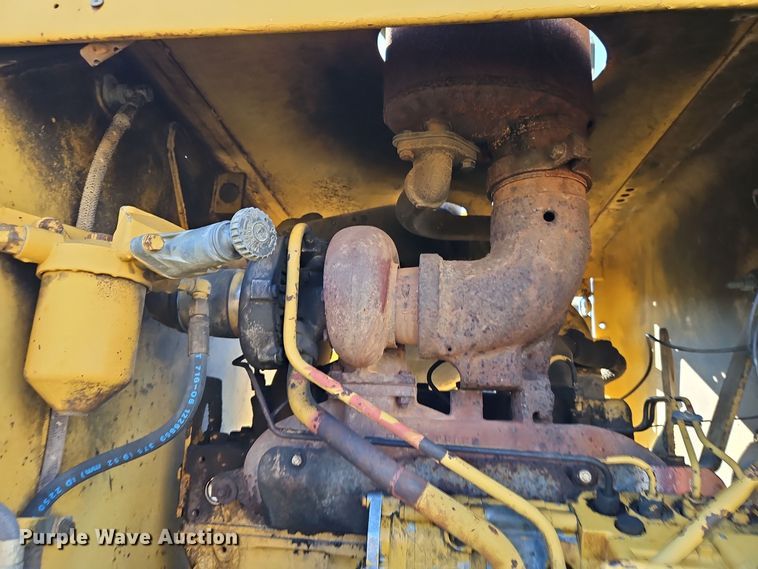 image for item DT7564 1985 Caterpillar 120G motor grader
