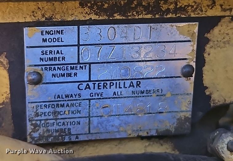 image for item DT7564 1985 Caterpillar 120G motor grader