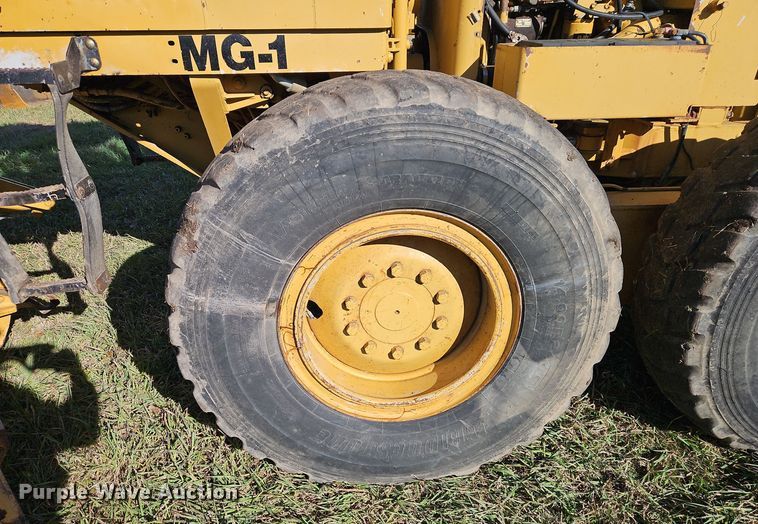 image for item DT7564 1985 Caterpillar 120G motor grader