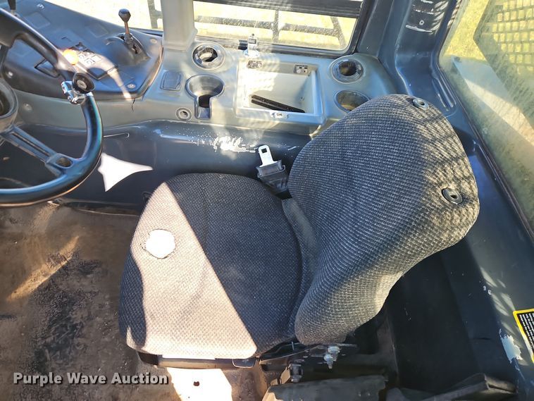 image for item DT7565 2006 John Deere 400D haul truck