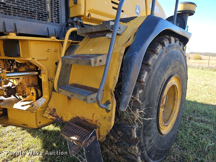 image for item DT7567 2006 John Deere 400D haul truck