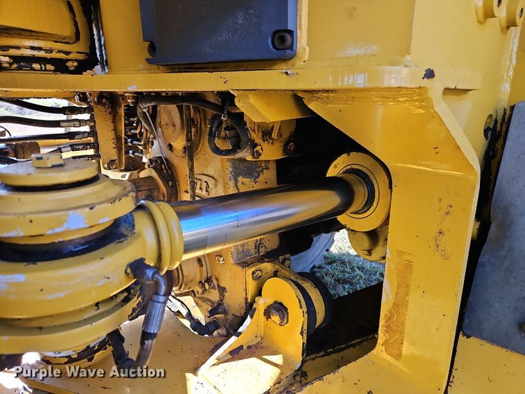 image for item DT7567 2006 John Deere 400D haul truck