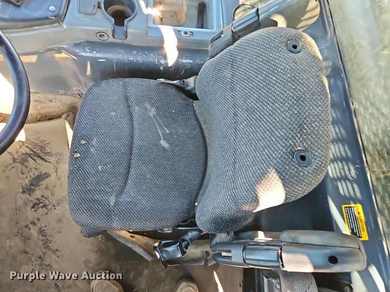 image for item DT7567 2006 John Deere 400D haul truck