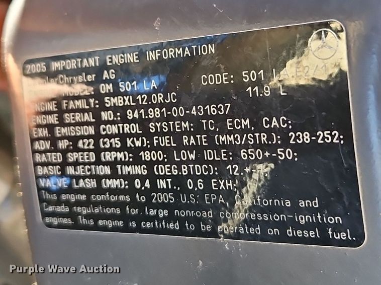 image for item DT7567 2006 John Deere 400D haul truck