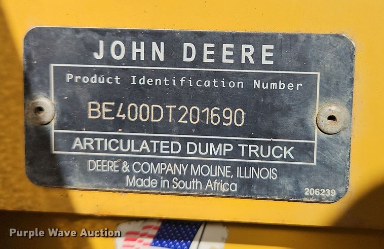 image for item DT7567 2006 John Deere 400D haul truck