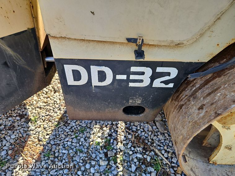 image for item DT7571 1999 Ingersoll-Rand DD-32 double drum vibratory roller