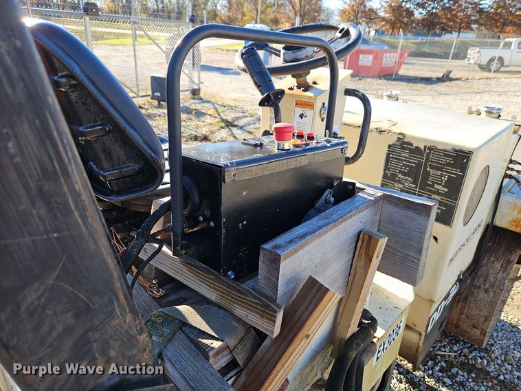 image for item DT7571 1999 Ingersoll-Rand DD-32 double drum vibratory roller