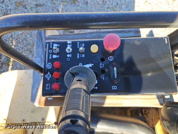 image for item DT7571 1999 Ingersoll-Rand DD-32 double drum vibratory roller