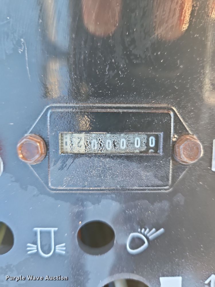 image for item DT7571 1999 Ingersoll-Rand DD-32 double drum vibratory roller