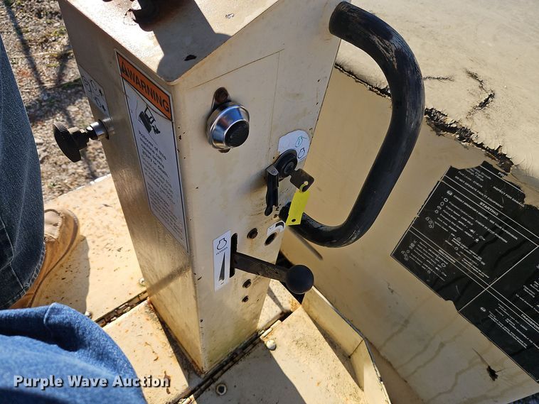 image for item DT7571 1999 Ingersoll-Rand DD-32 double drum vibratory roller