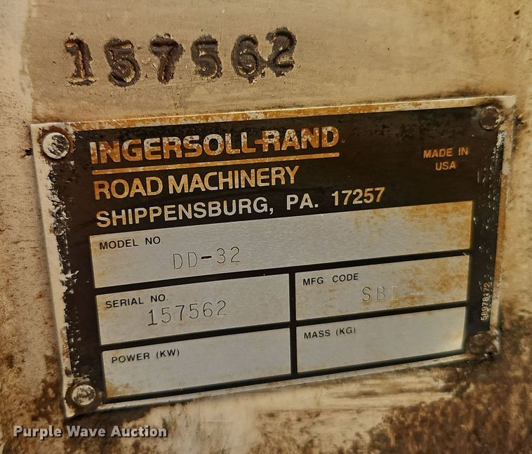 image for item DT7571 1999 Ingersoll-Rand DD-32 double drum vibratory roller