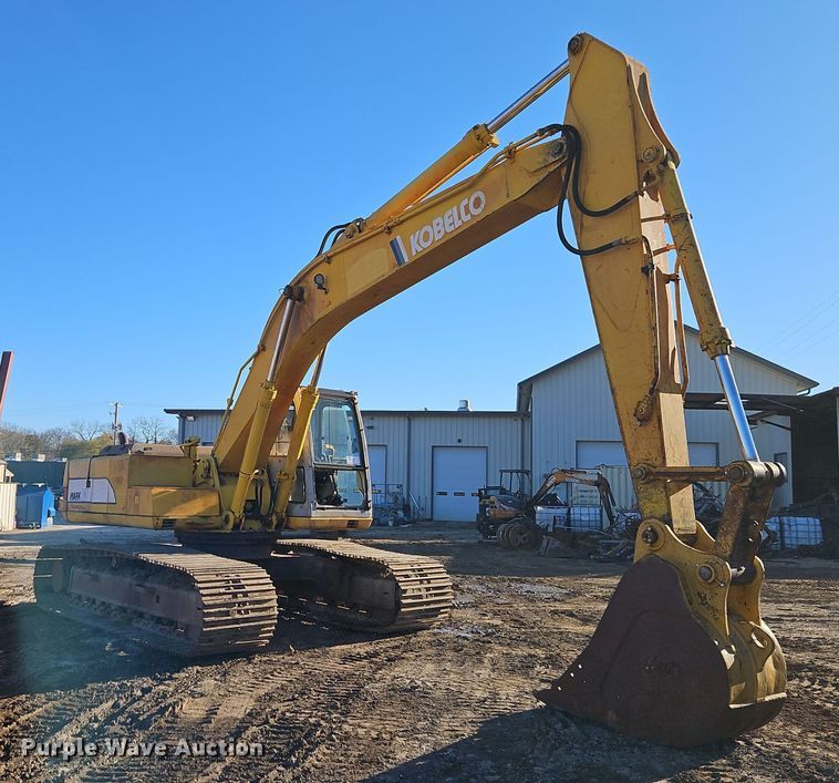 image for item DT7575 1998 Kobelco SK200LC MARK IV excavator