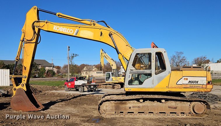 image for item DT7575 1998 Kobelco SK200LC MARK IV excavator