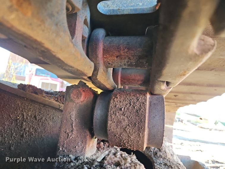 image for item DT7575 1998 Kobelco SK200LC MARK IV excavator