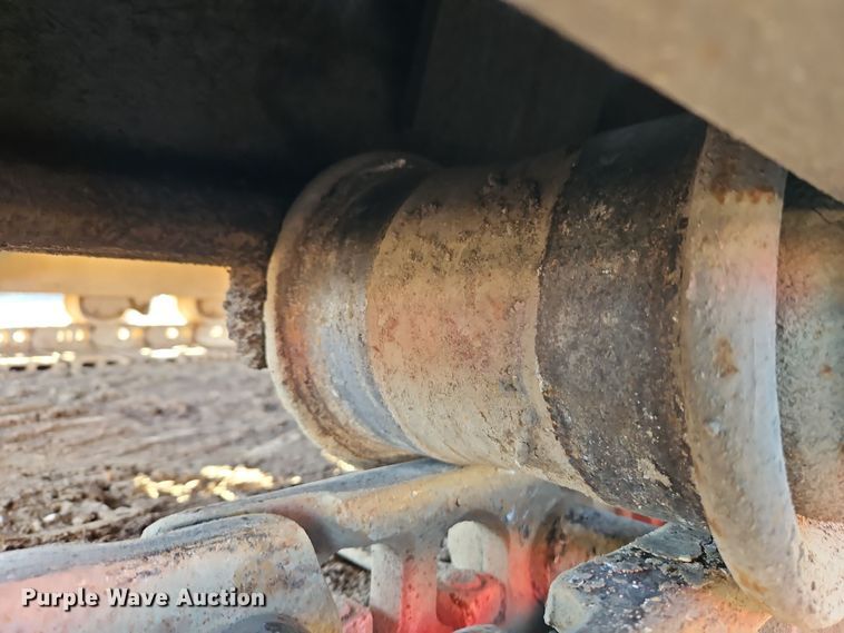 image for item DT7575 1998 Kobelco SK200LC MARK IV excavator