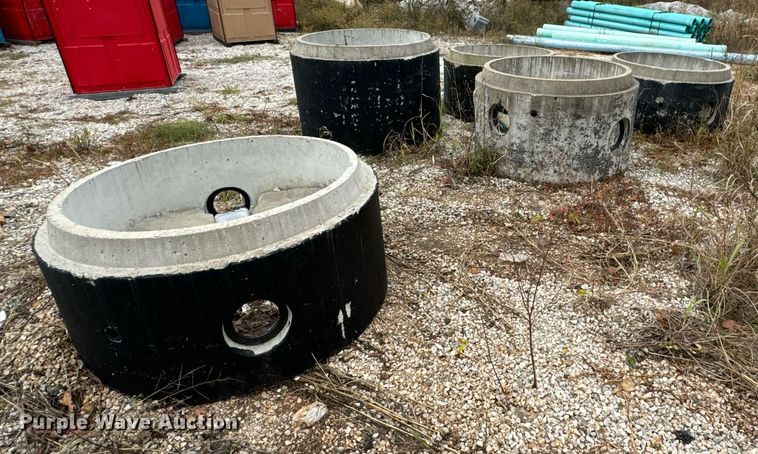 image for item DU9609 PVC pipes and manholes