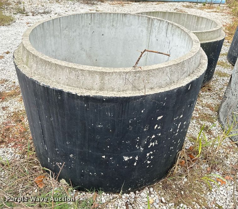 image for item DU9609 PVC pipes and manholes