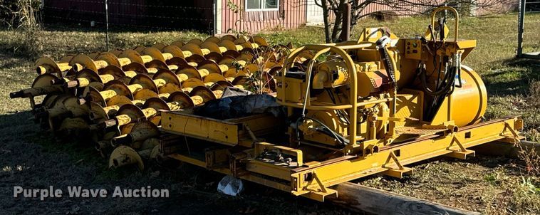 image for item DU9630 1999 McLaughin MCL 24B earth auger