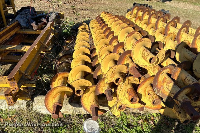 image for item DU9630 1999 McLaughin MCL 24B earth auger