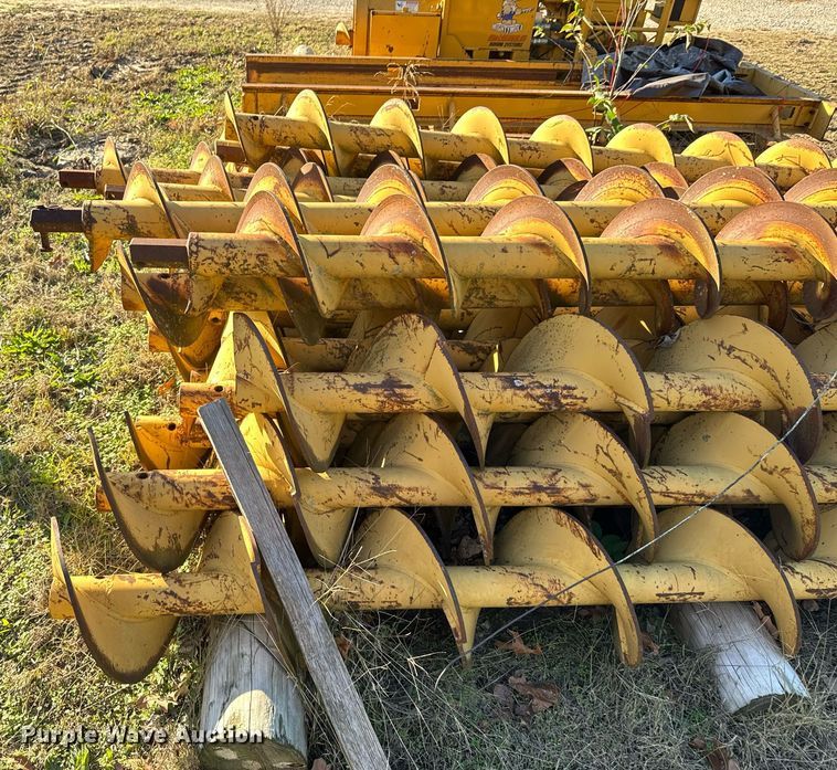 image for item DU9630 1999 McLaughin MCL 24B earth auger