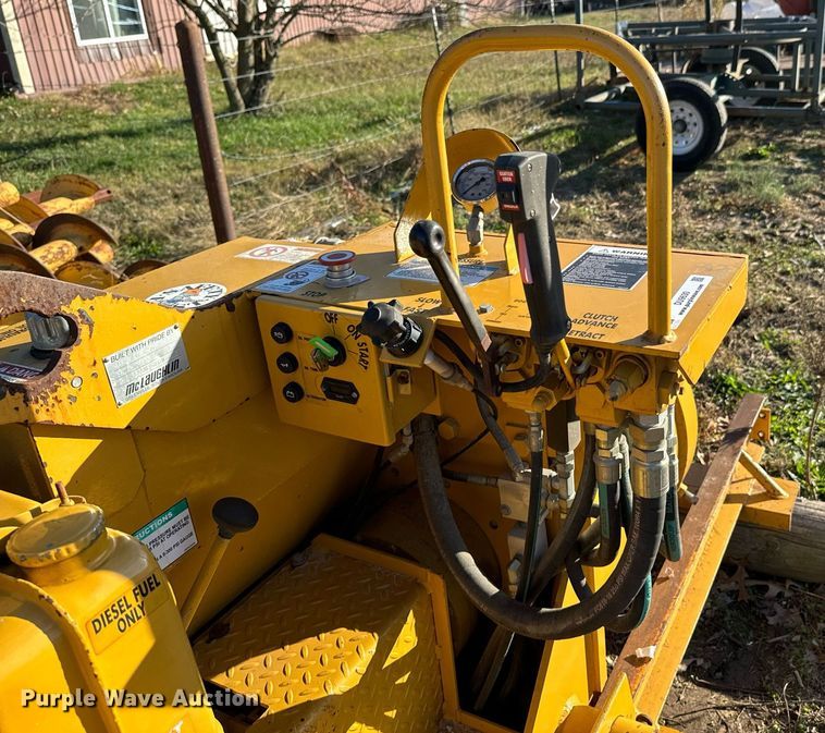 image for item DU9630 1999 McLaughin MCL 24B earth auger
