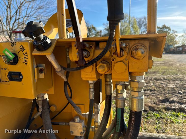 image for item DU9630 1999 McLaughin MCL 24B earth auger