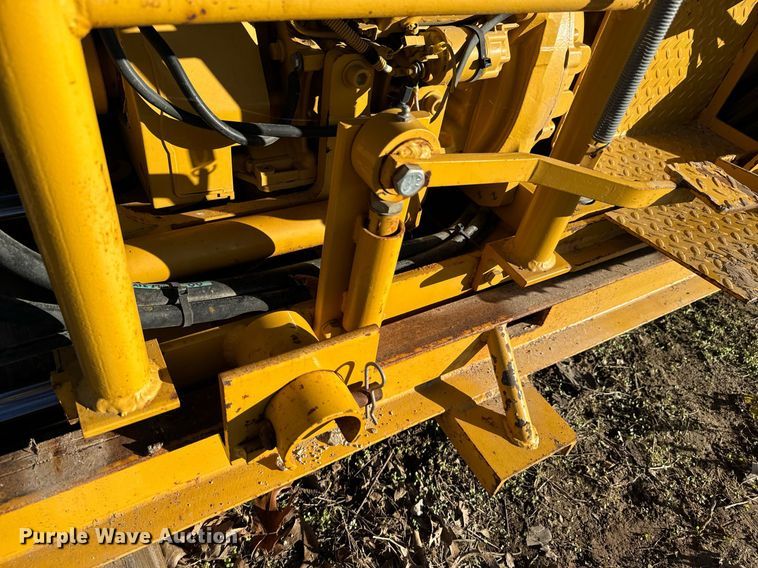 image for item DU9630 1999 McLaughin MCL 24B earth auger