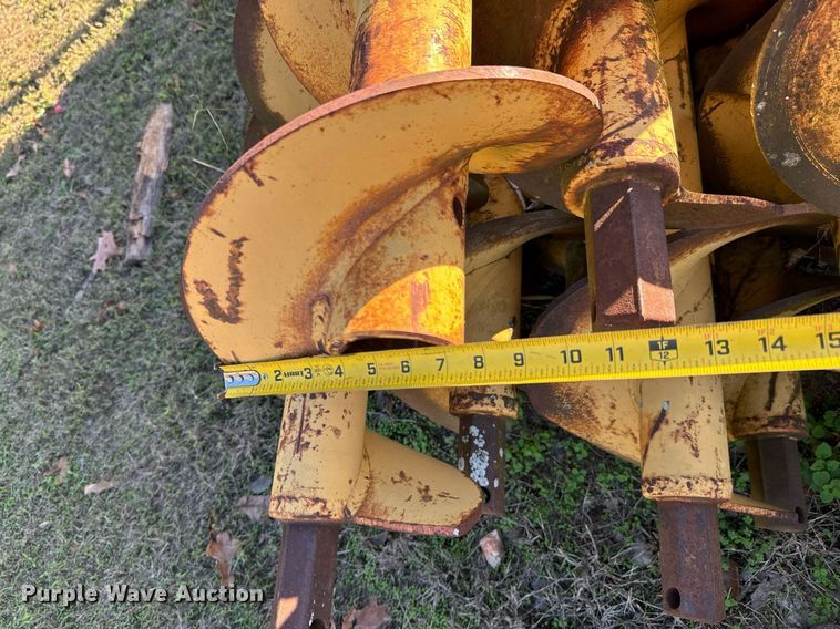 image for item DU9630 1999 McLaughin MCL 24B earth auger