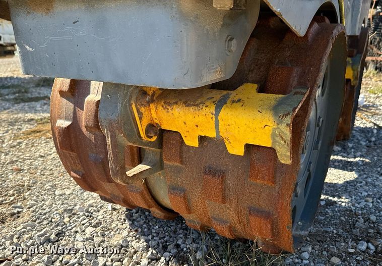image for item DU9631 Walker Neuson trench compactor