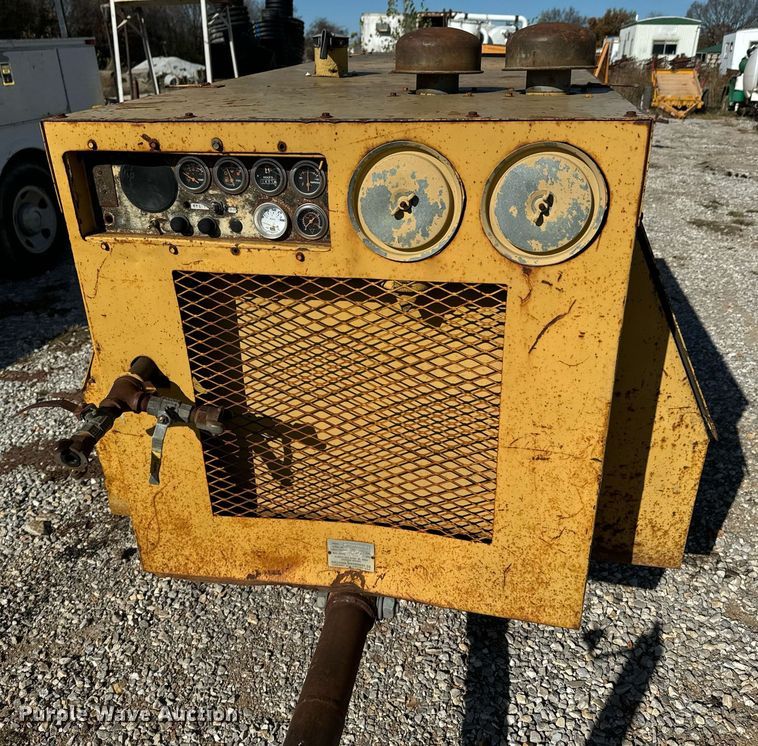 image for item DU9634 1987 Sullivan Machinery D01250421C1EA air compressor