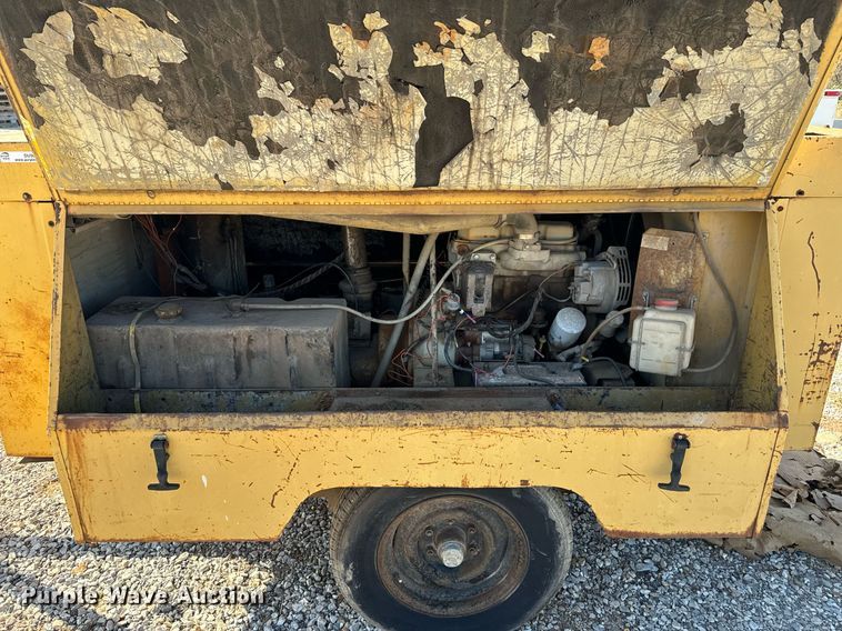 image for item DU9634 1987 Sullivan Machinery D01250421C1EA air compressor