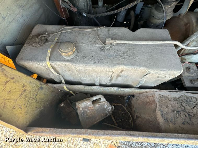 image for item DU9634 1987 Sullivan Machinery D01250421C1EA air compressor