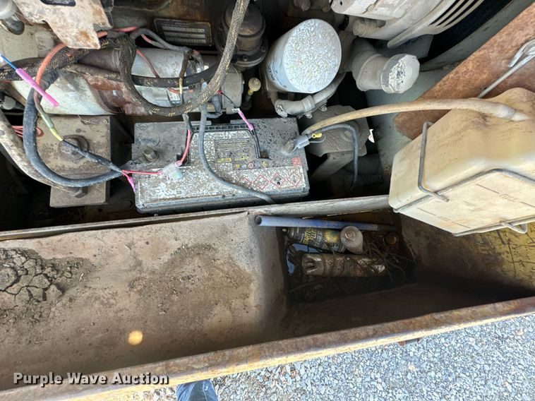 image for item DU9634 1987 Sullivan Machinery D01250421C1EA air compressor