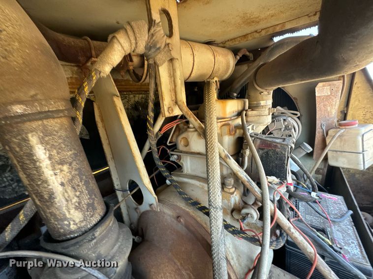 image for item DU9634 1987 Sullivan Machinery D01250421C1EA air compressor