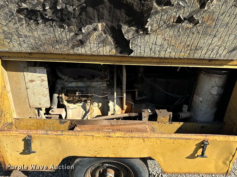 image for item DU9634 1987 Sullivan Machinery D01250421C1EA air compressor