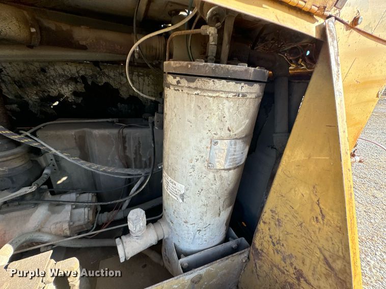 image for item DU9634 1987 Sullivan Machinery D01250421C1EA air compressor