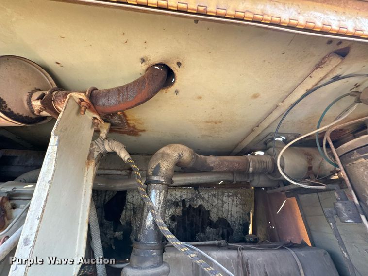 image for item DU9634 1987 Sullivan Machinery D01250421C1EA air compressor